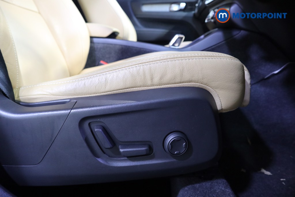 Volvo Xc40 Inscription Pro Automatic Petrol Plug-In Hybrid SUV - Stock Number (1600013) - 13th supplementary image