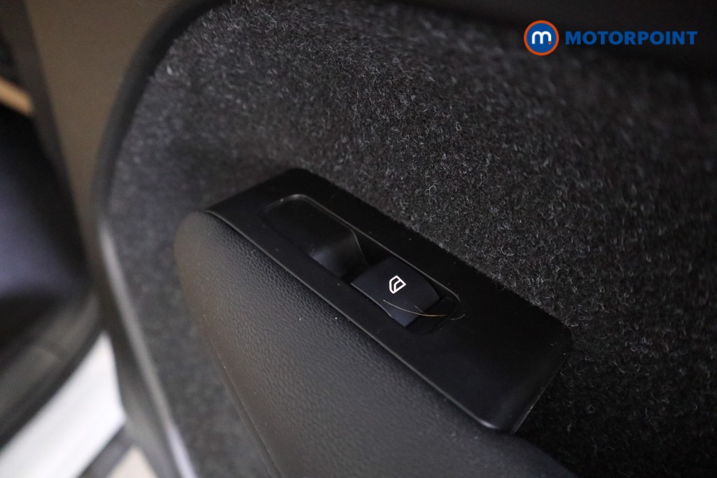 Volvo Xc40 Inscription Pro Automatic Petrol Plug-In Hybrid SUV - Stock Number (1600013) - 18th supplementary image