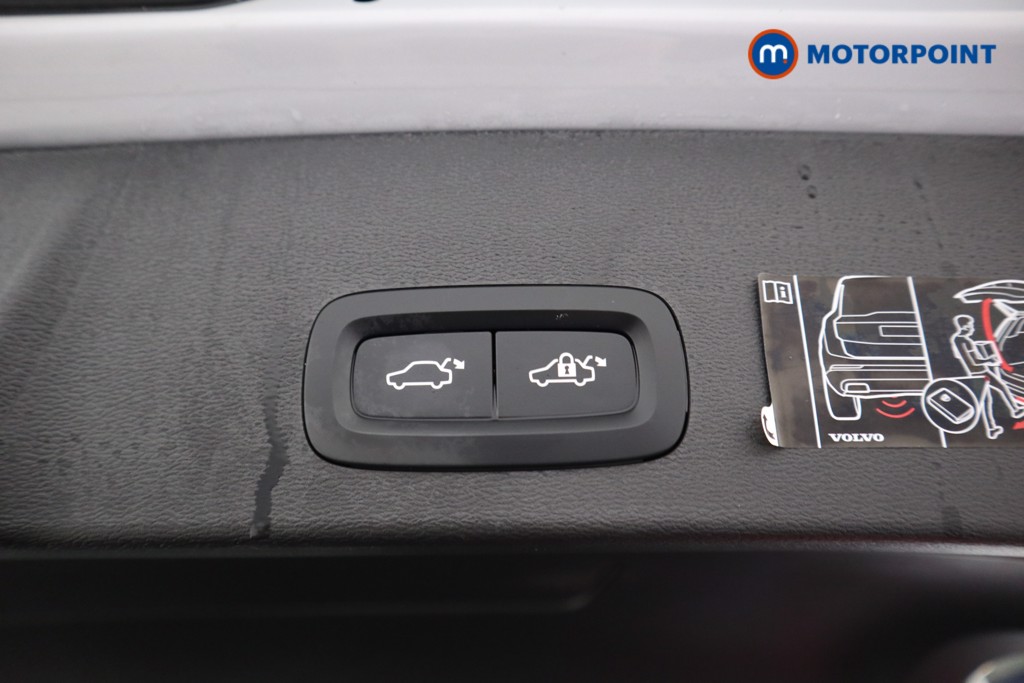 Volvo Xc40 Inscription Pro Automatic Petrol Plug-In Hybrid SUV - Stock Number (1600013) - 20th supplementary image