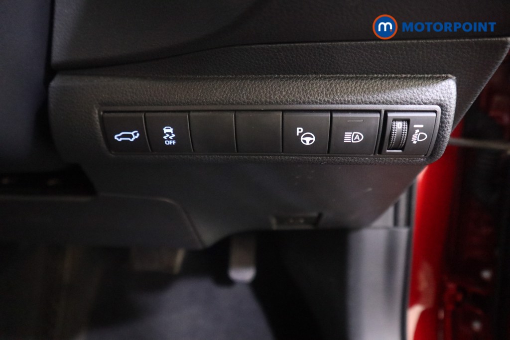 Toyota Corolla Excel Automatic Petrol-Electric Hybrid Estate - Stock Number (1600017) - 9th supplementary image