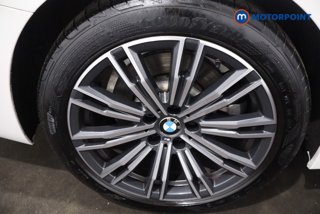 BMW 3 Series M Sport Automatic Petrol Plug-In Hybrid Saloon - Stock Number (1600054) - 9th supplementary image