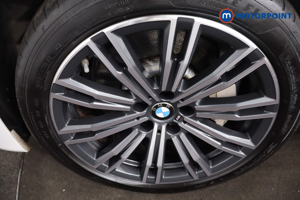 BMW 3 Series M Sport Automatic Petrol Plug-In Hybrid Saloon - Stock Number (1600054) - 11th supplementary image