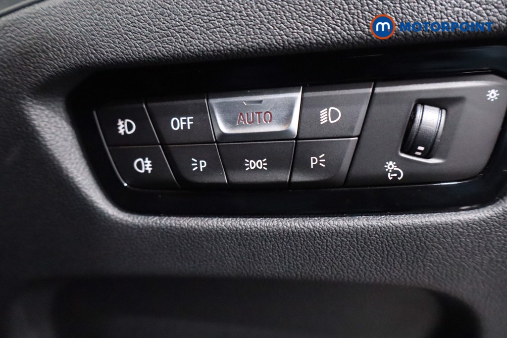 BMW 3 Series M Sport Automatic Petrol Plug-In Hybrid Saloon - Stock Number (1600054) - 21st supplementary image