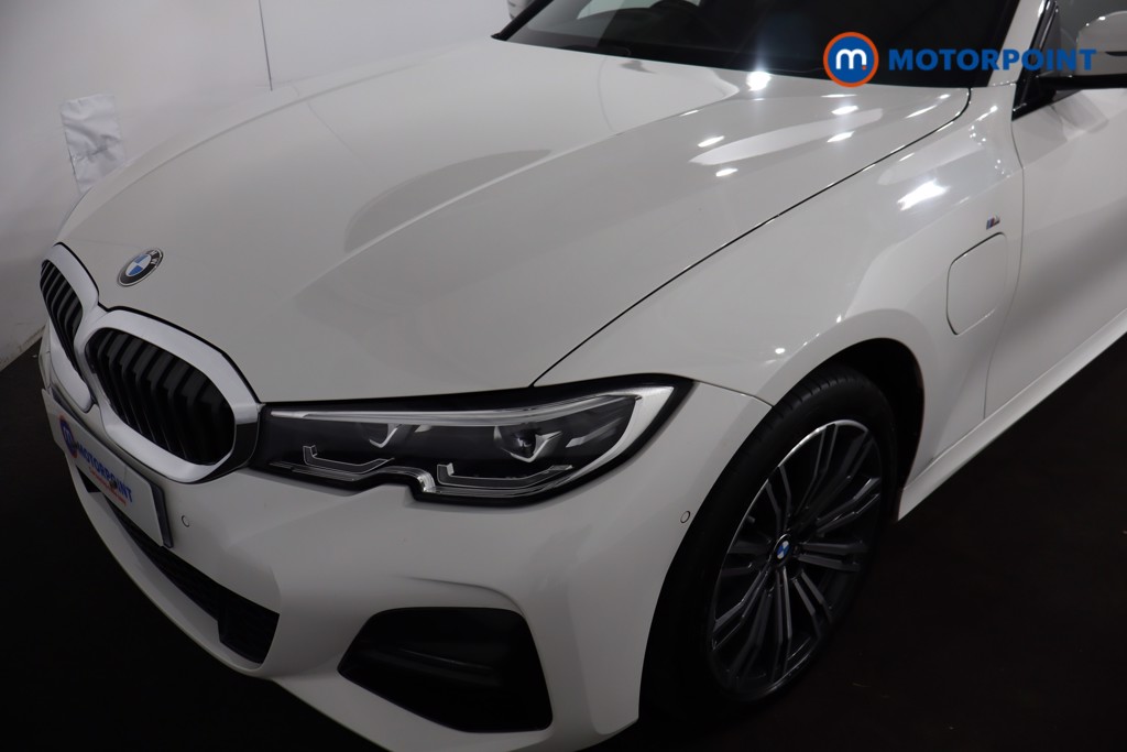BMW 3 Series M Sport Automatic Petrol Plug-In Hybrid Saloon - Stock Number (1600054) - 28th supplementary image
