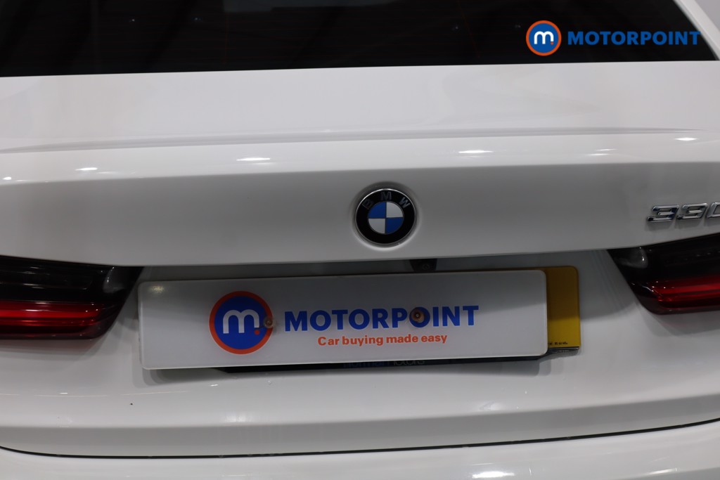 BMW 3 Series M Sport Automatic Petrol Plug-In Hybrid Saloon - Stock Number (1600054) - 37th supplementary image