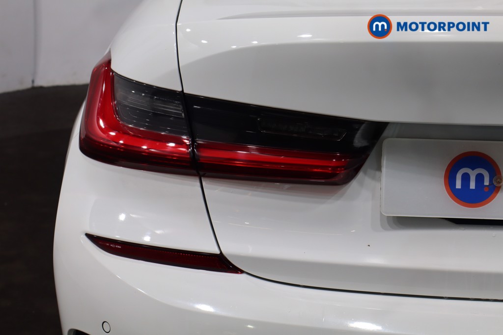 BMW 3 Series M Sport Automatic Petrol Plug-In Hybrid Saloon - Stock Number (1600054) - 38th supplementary image