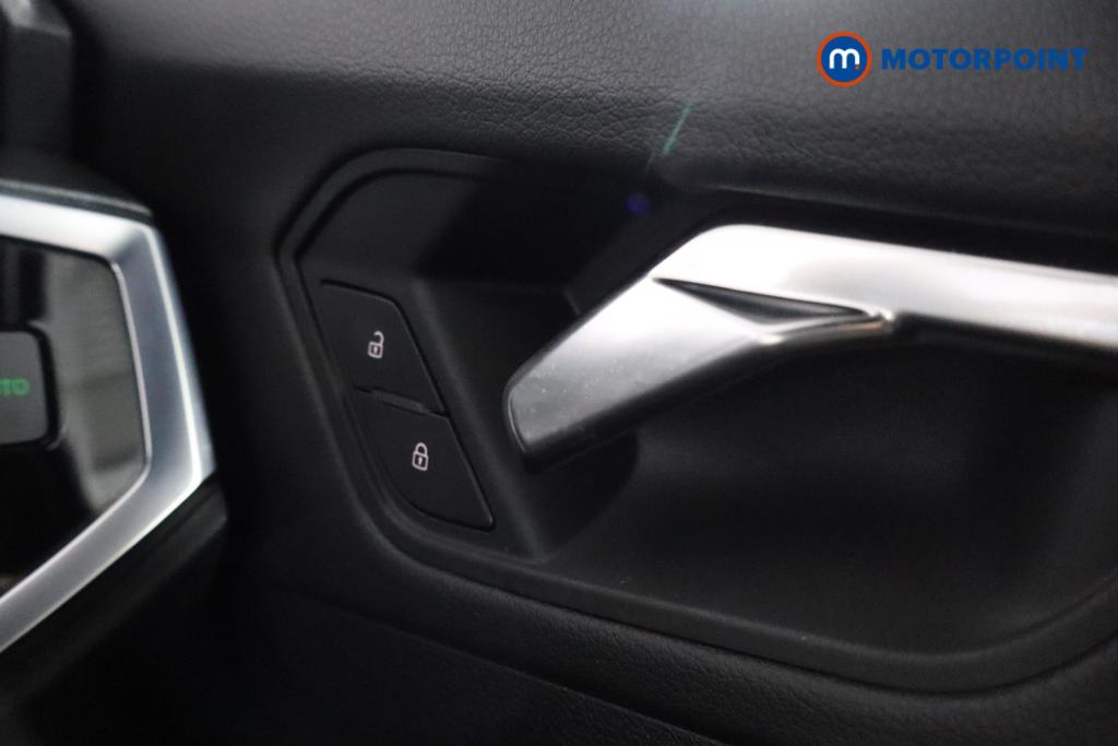 Audi Q3 S Line Automatic Petrol Plug-In Hybrid SUV - Stock Number (1600096) - 12th supplementary image