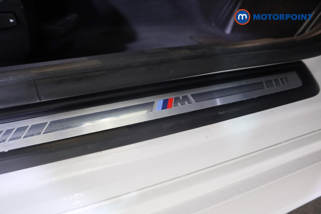 BMW 3 Series M Sport Automatic Petrol Plug-In Hybrid Estate - Stock Number (1600126) - 14th supplementary image