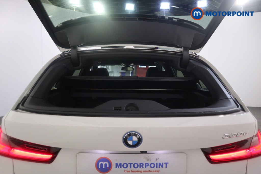 BMW 3 Series M Sport Automatic Petrol Plug-In Hybrid Estate - Stock Number (1600126) - 20th supplementary image