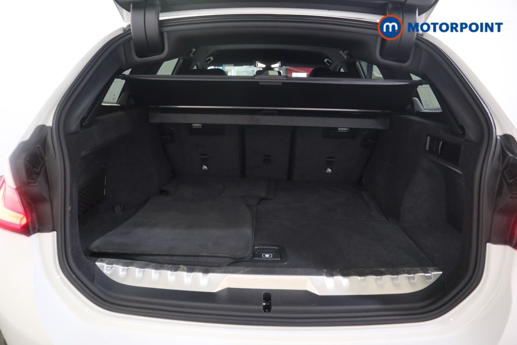 BMW 3 Series M Sport Automatic Petrol Plug-In Hybrid Estate - Stock Number (1600126) - 21st supplementary image