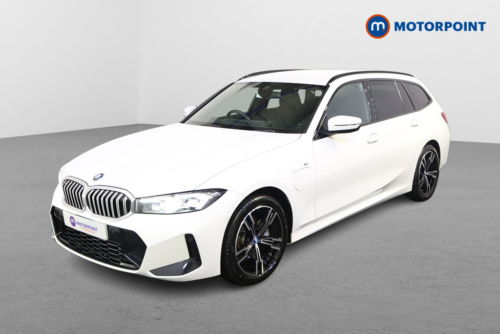 BMW 3 Series M Sport Automatic Petrol Plug-In Hybrid Estate - Stock Number (1600126) - Passenger side front corner