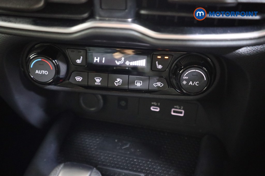 Nissan Juke N-Connecta Automatic Petrol SUV - Stock Number (1600264) - 7th supplementary image