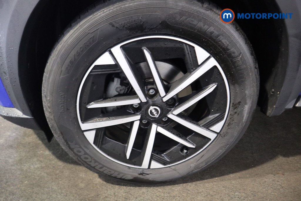 Nissan Juke N-Connecta Automatic Petrol SUV - Stock Number (1600264) - 23rd supplementary image