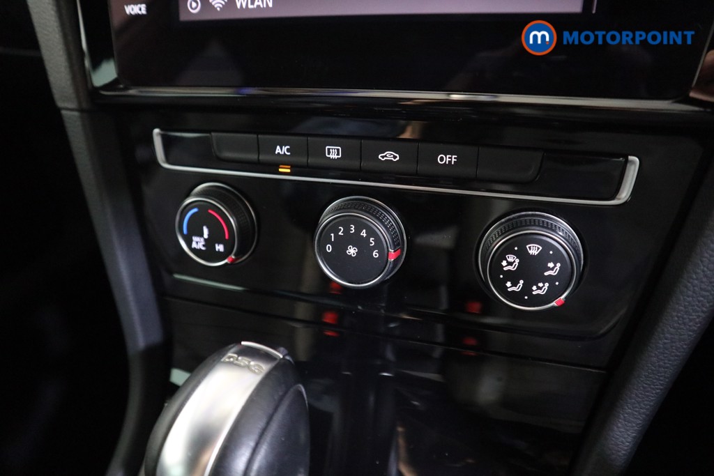 Volkswagen Golf R-Line Automatic Diesel Hatchback - Stock Number (1600378) - 8th supplementary image