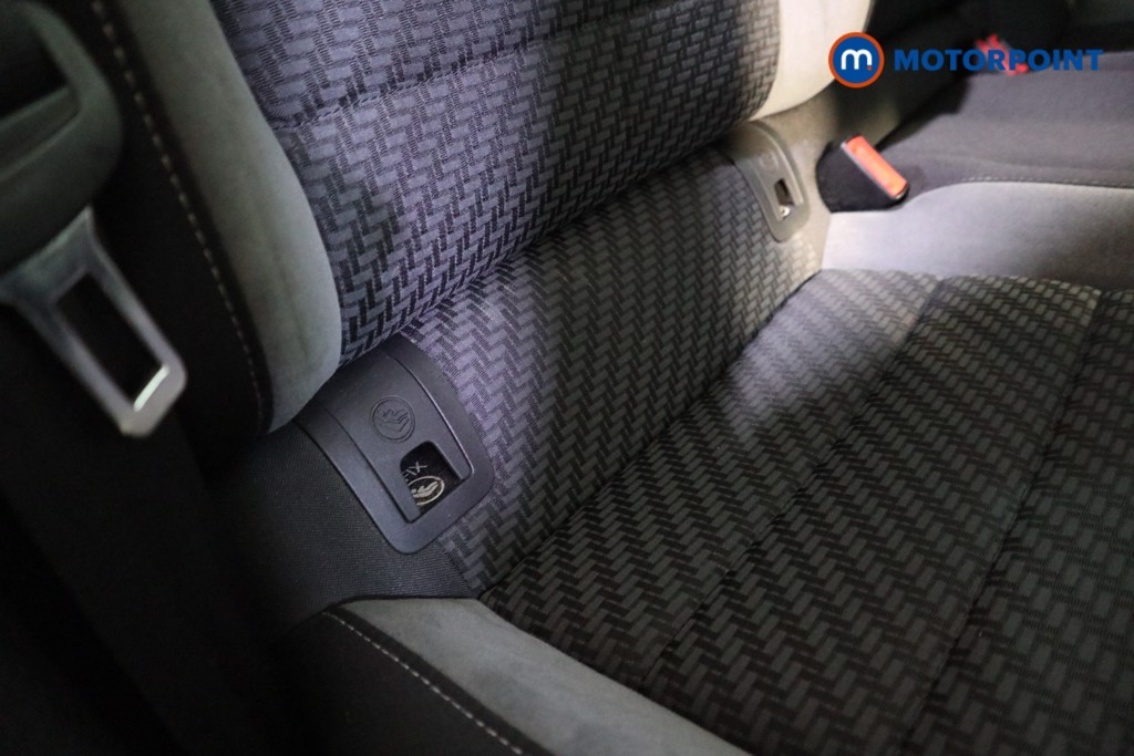 Volkswagen Golf R-Line Automatic Diesel Hatchback - Stock Number (1600378) - 16th supplementary image