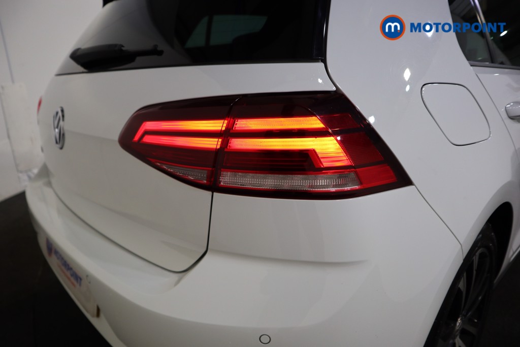 Volkswagen Golf R-Line Automatic Diesel Hatchback - Stock Number (1600378) - 25th supplementary image
