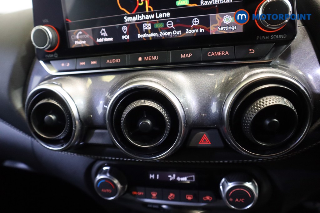 Nissan Juke N-Connecta Automatic Petrol SUV - Stock Number (1600667) - 5th supplementary image