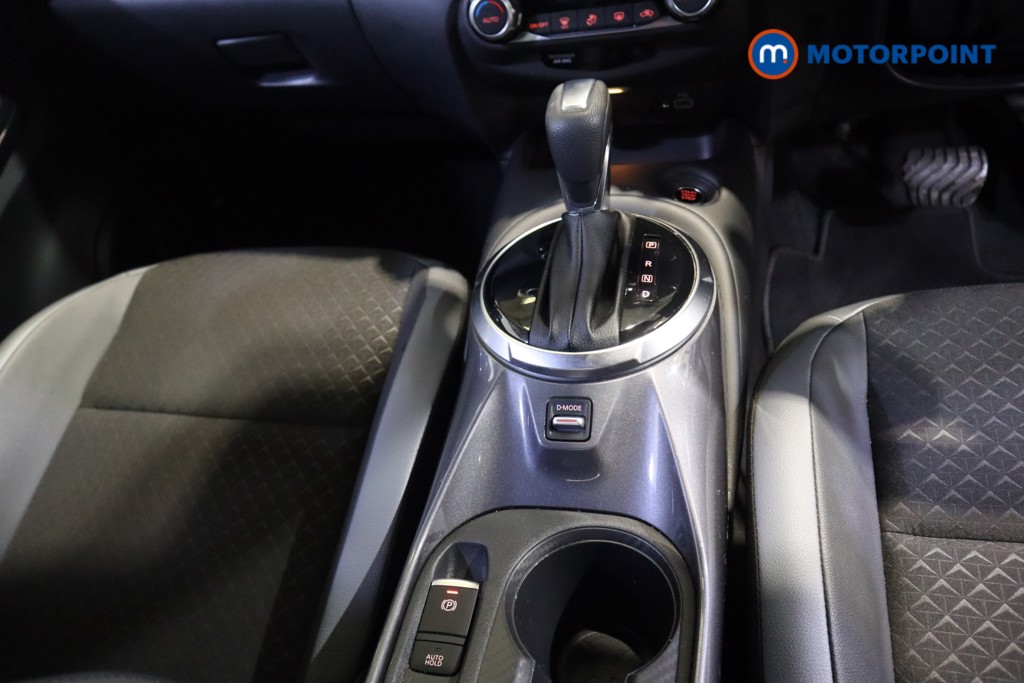 Nissan Juke N-Connecta Automatic Petrol SUV - Stock Number (1600667) - 7th supplementary image