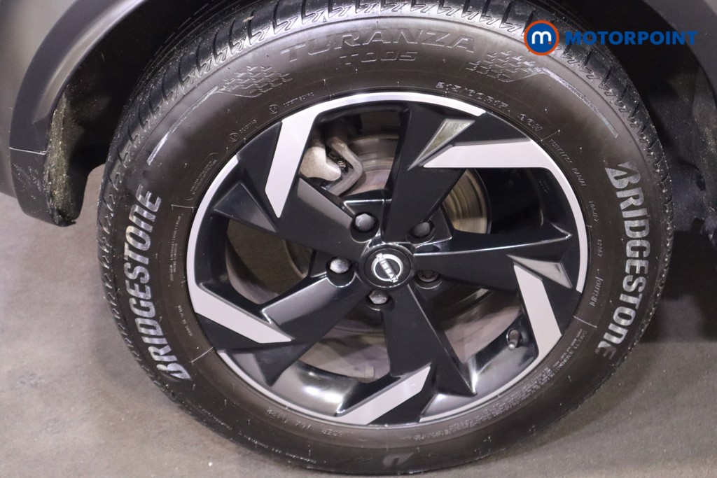 Nissan Juke N-Connecta Automatic Petrol SUV - Stock Number (1600667) - 23rd supplementary image