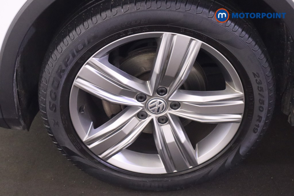 Volkswagen Tiguan SEL Manual Diesel SUV - Stock Number (1600805) - 23rd supplementary image