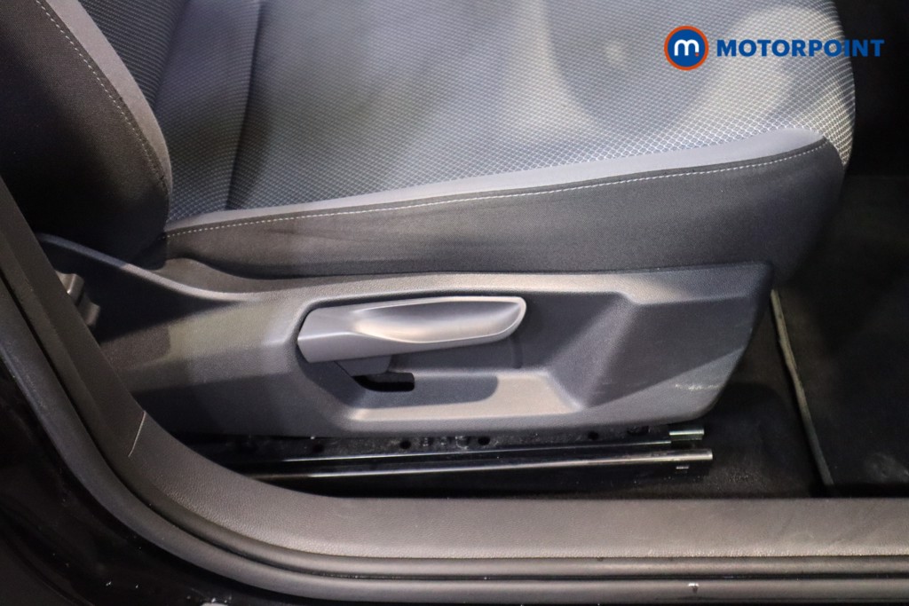 Seat Arona Se Technology Manual Petrol SUV - Stock Number (1600903) - 16th supplementary image