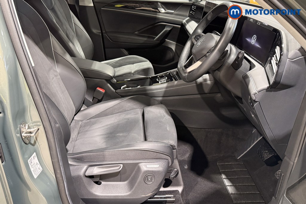 Volkswagen Tiguan Elegance Automatic Petrol SUV - Stock Number (1600909) - 2nd supplementary image