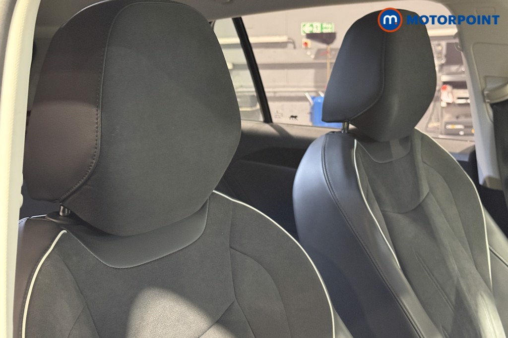 Volkswagen Tiguan Elegance Automatic Petrol SUV - Stock Number (1600909) - 20th supplementary image