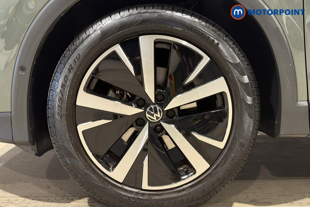 Volkswagen Tiguan Elegance Automatic Petrol SUV - Stock Number (1600909) - 44th supplementary image