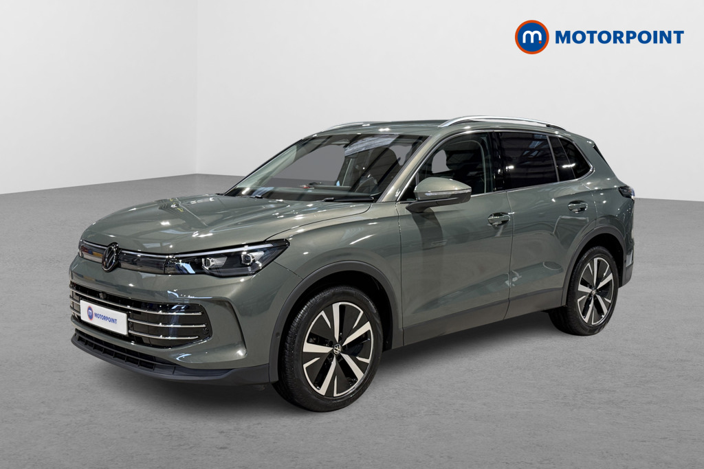 Volkswagen Tiguan Elegance Automatic Petrol SUV - Stock Number (1600909) - Passenger side front corner