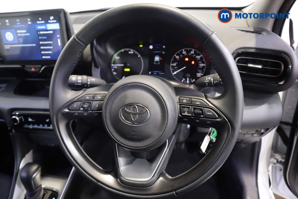 Toyota Yaris Icon Automatic Petrol-Electric Hybrid Hatchback - Stock Number (1600962) - 3rd supplementary image