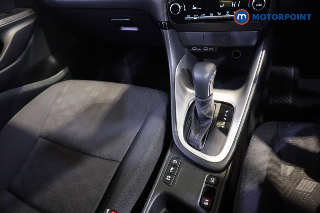 Toyota Yaris Icon Automatic Petrol-Electric Hybrid Hatchback - Stock Number (1600962) - 6th supplementary image