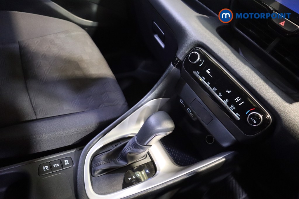 Toyota Yaris Icon Automatic Petrol-Electric Hybrid Hatchback - Stock Number (1600962) - 7th supplementary image