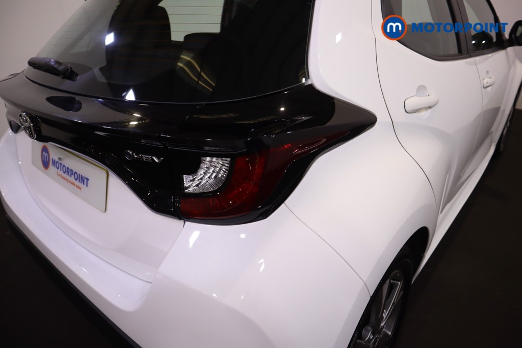 Toyota Yaris Icon Automatic Petrol-Electric Hybrid Hatchback - Stock Number (1600962) - 25th supplementary image