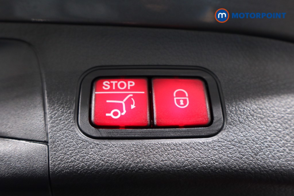 Mercedes-Benz GLA Amg Line Automatic Petrol SUV - Stock Number (1600970) - 39th supplementary image