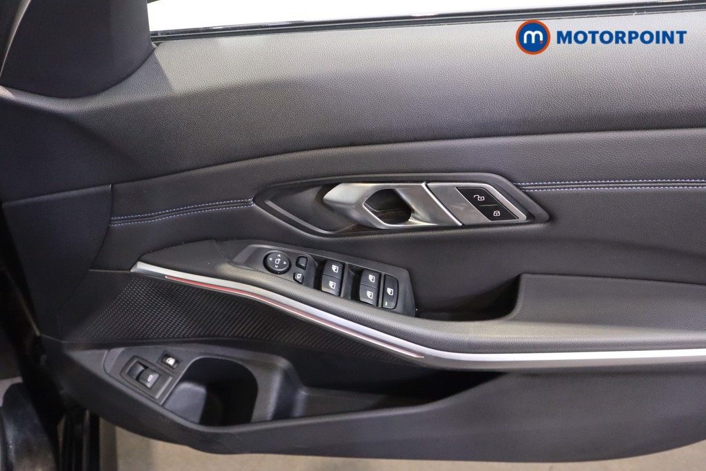 BMW 3 Series M Sport Automatic Petrol Plug-In Hybrid Estate - Stock Number (1600989) - 9th supplementary image