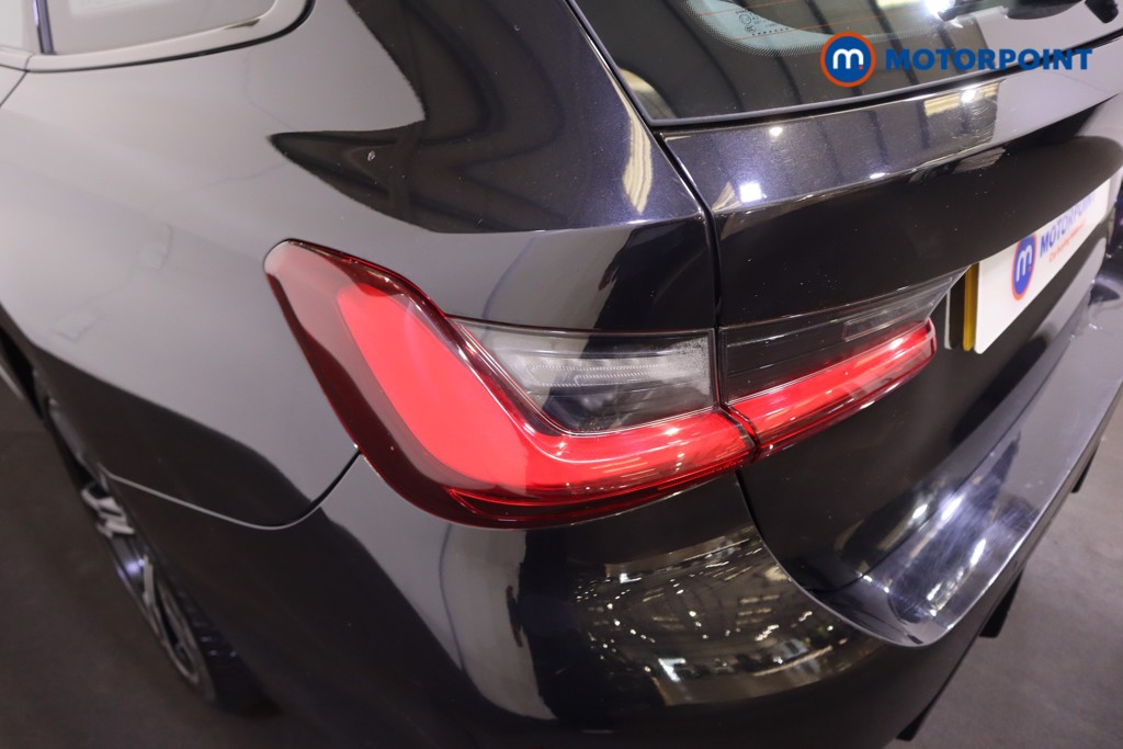BMW 3 Series M Sport Automatic Petrol Plug-In Hybrid Estate - Stock Number (1600989) - 31st supplementary image