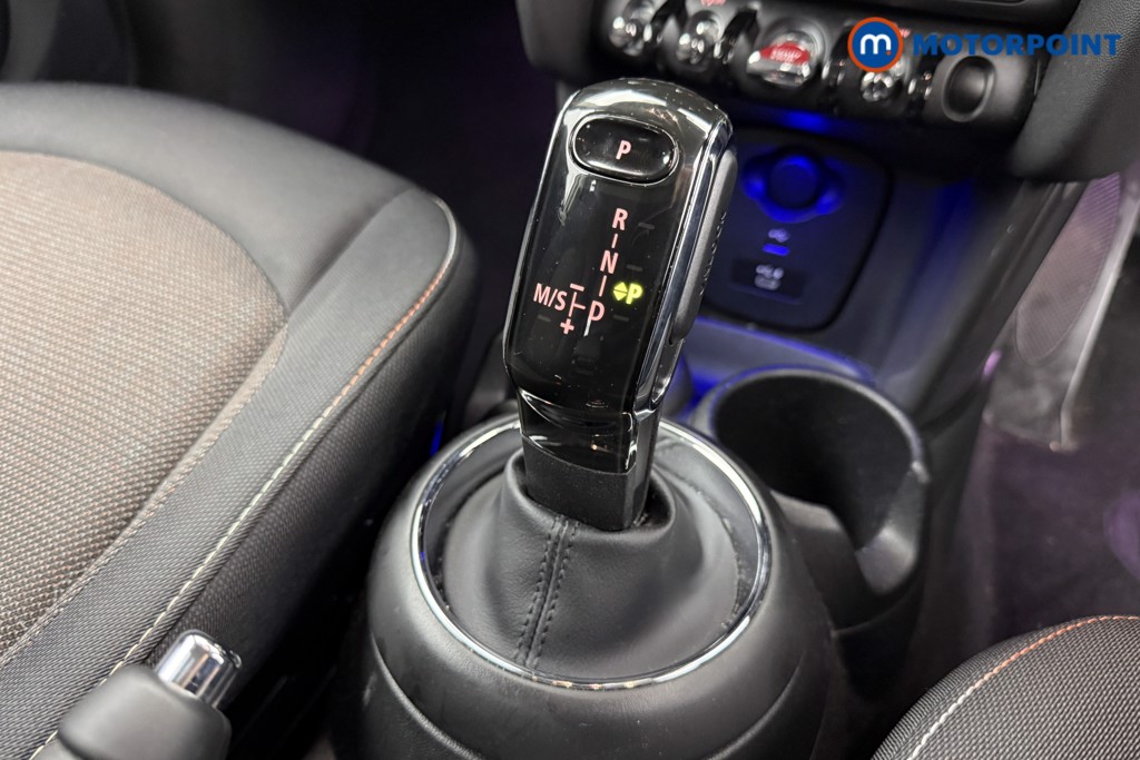 Mini Hatchback Cooper Classic Automatic Petrol Hatchback - Stock Number (1601033) - 14th supplementary image