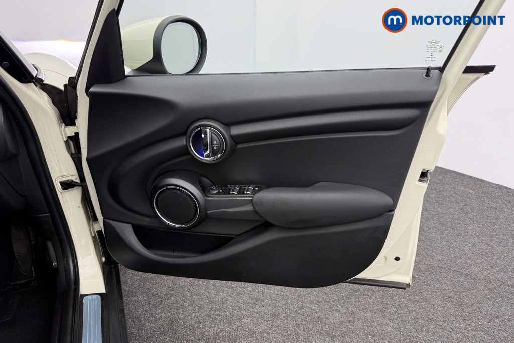 Mini Hatchback Cooper Classic Automatic Petrol Hatchback - Stock Number (1601033) - 19th supplementary image