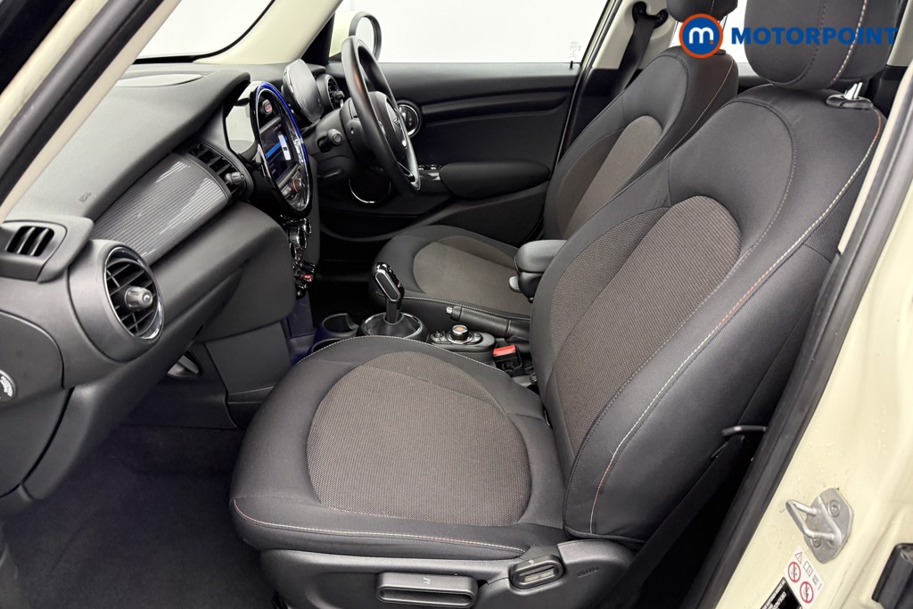 Mini Hatchback Cooper Classic Automatic Petrol Hatchback - Stock Number (1601033) - 23rd supplementary image