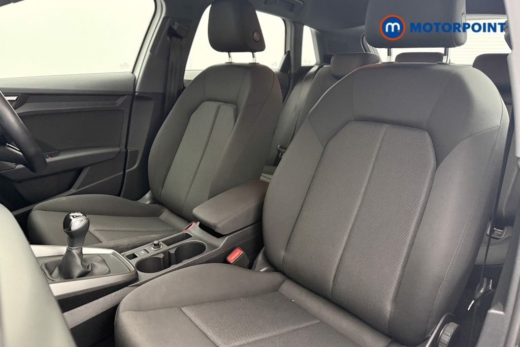 Audi A3 Technik Manual Diesel Hatchback - Stock Number (1601096) - 3rd supplementary image