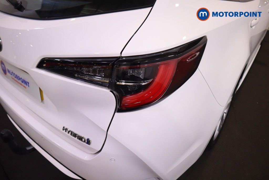 Toyota Corolla Icon Tech Automatic Petrol-Electric Hybrid Estate - Stock Number (1601100) - 27th supplementary image