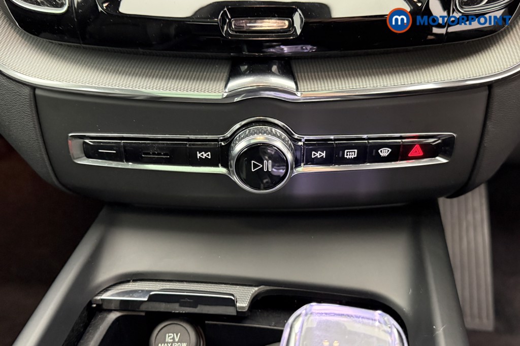 Volvo Xc60 Plus Automatic Petrol Plug-In Hybrid SUV - Stock Number (1601501) - 11th supplementary image