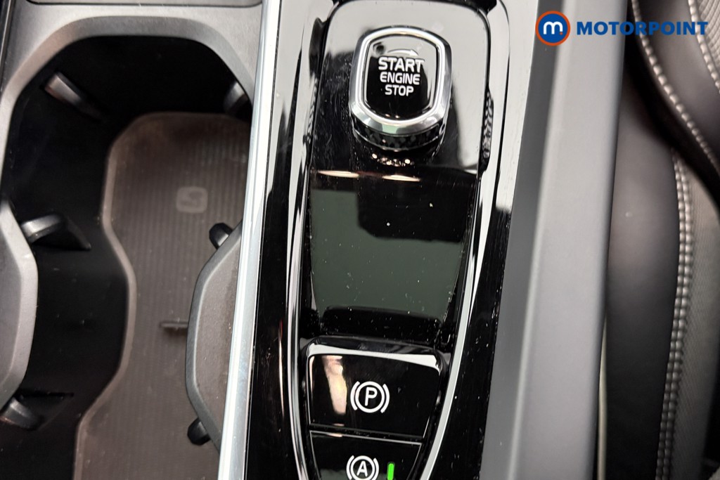 Volvo Xc60 Plus Automatic Petrol Plug-In Hybrid SUV - Stock Number (1601501) - 12th supplementary image