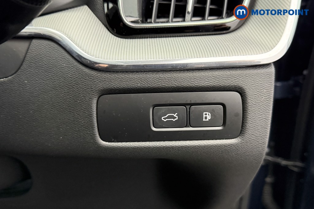 Volvo Xc60 Plus Automatic Petrol Plug-In Hybrid SUV - Stock Number (1601501) - 16th supplementary image
