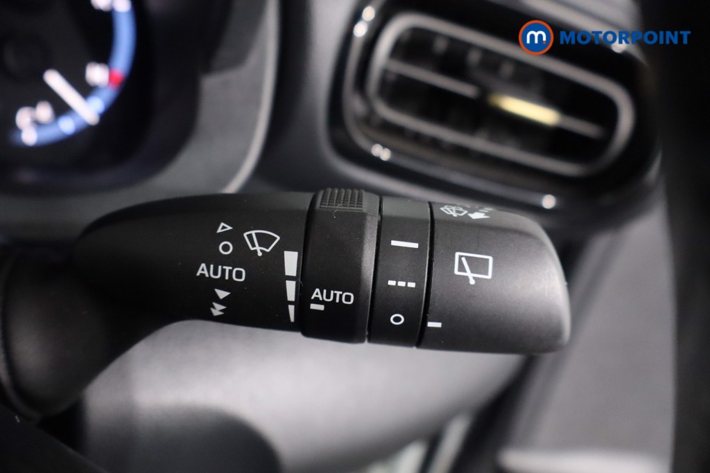 Toyota Yaris Cross Dynamic Automatic Petrol-Electric Hybrid Estate - Stock Number (1601744) - 17th supplementary image