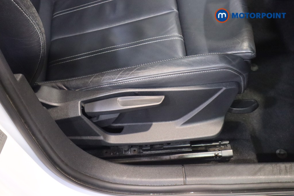 Audi A3 S Line Automatic Petrol Plug-In Hybrid Hatchback - Stock Number (1601816) - 17th supplementary image