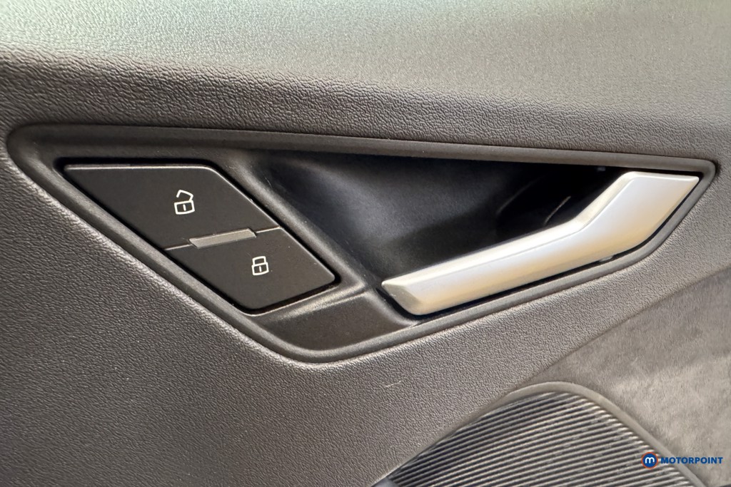 Audi TT Black Edition Automatic Petrol Convertible - Stock Number (1601957) - 23rd supplementary image