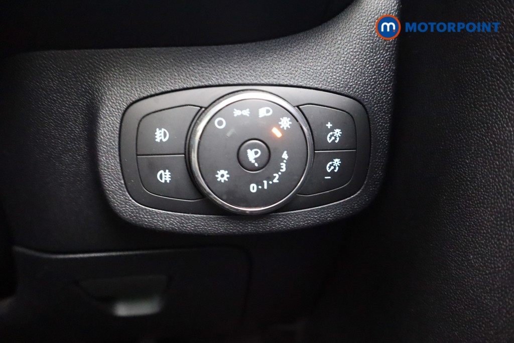 Ford Fiesta Trend Manual Petrol Hatchback - Stock Number (1601971) - 8th supplementary image