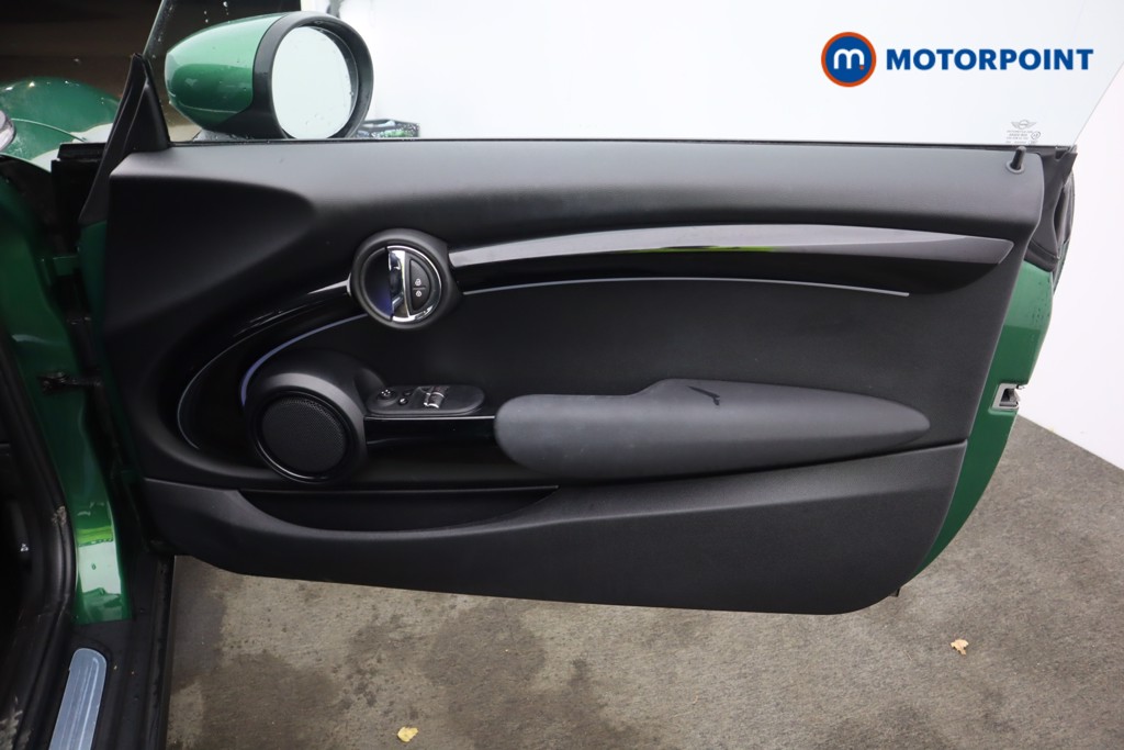 Mini Hatchback Cooper Classic Automatic Petrol Hatchback - Stock Number (1601986) - 19th supplementary image