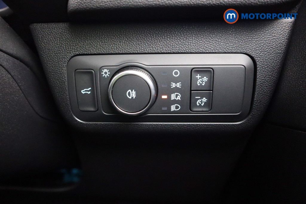 Ford Kuga St-Line X Automatic Petrol-Electric Hybrid SUV - Stock Number (1602082) - 10th supplementary image